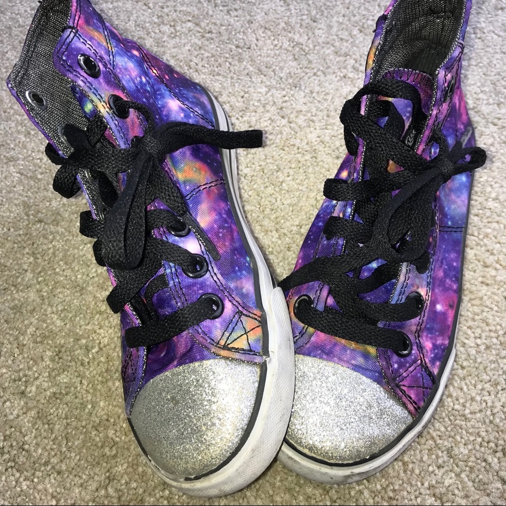 Girls Converse-Like High Tops